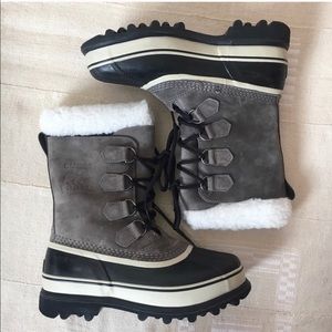Sorel caribuo snow boots suede